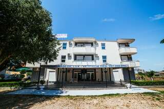 Апартаменты Apartman De Lux Vetprom Den Улцинь-1